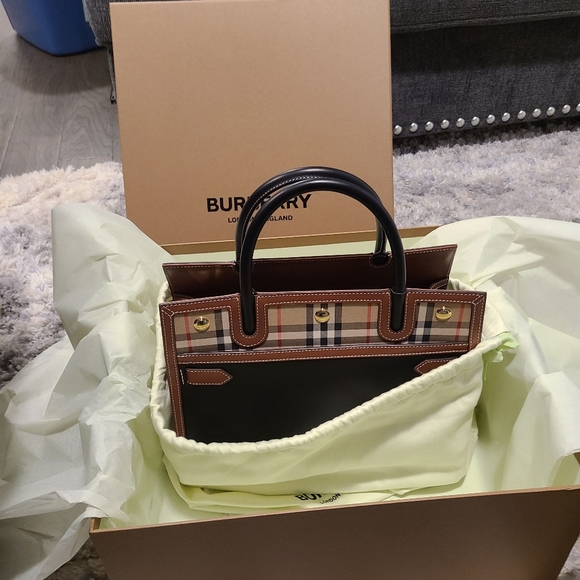 Burberry bag - Picture 3 of 4